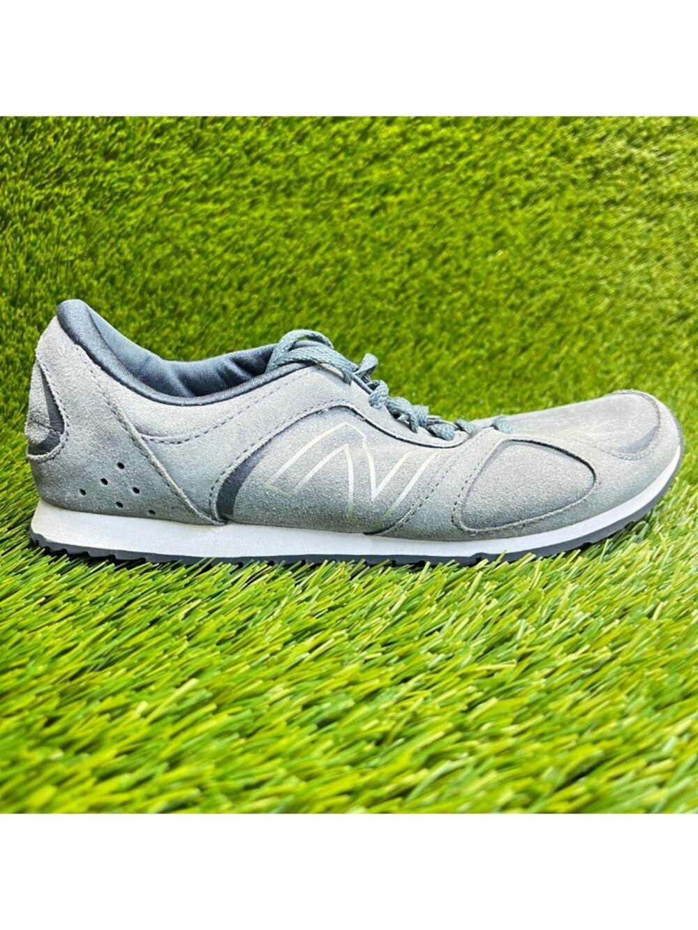 New Balance 555 Womens Size 6 Gray Blue Athletic Running Walking Shoes Sneakers